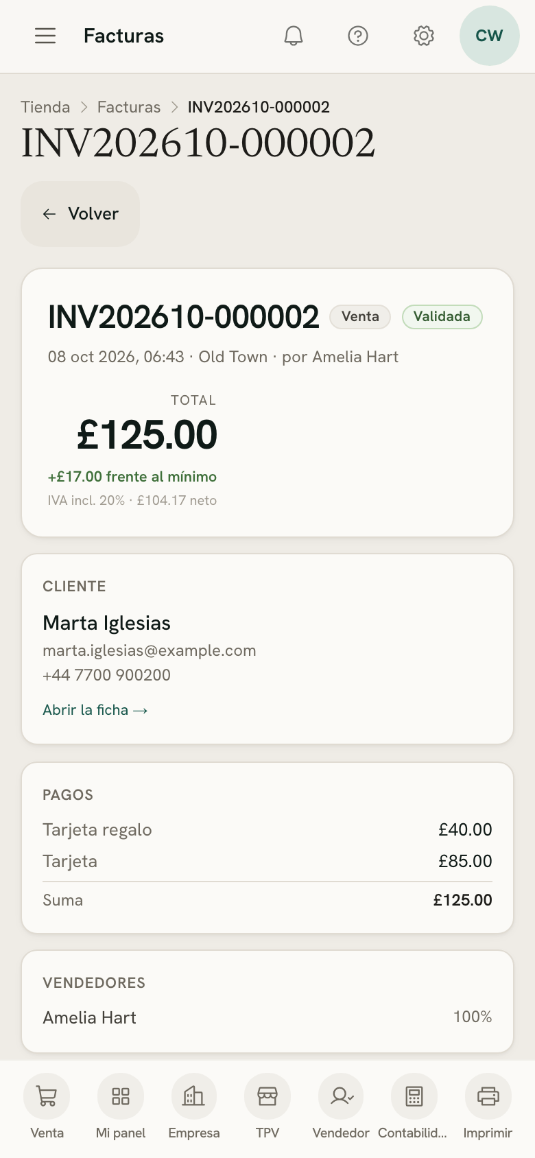 La página de factura de una venta terminada en un móvil, con su cliente, líneas y pagos