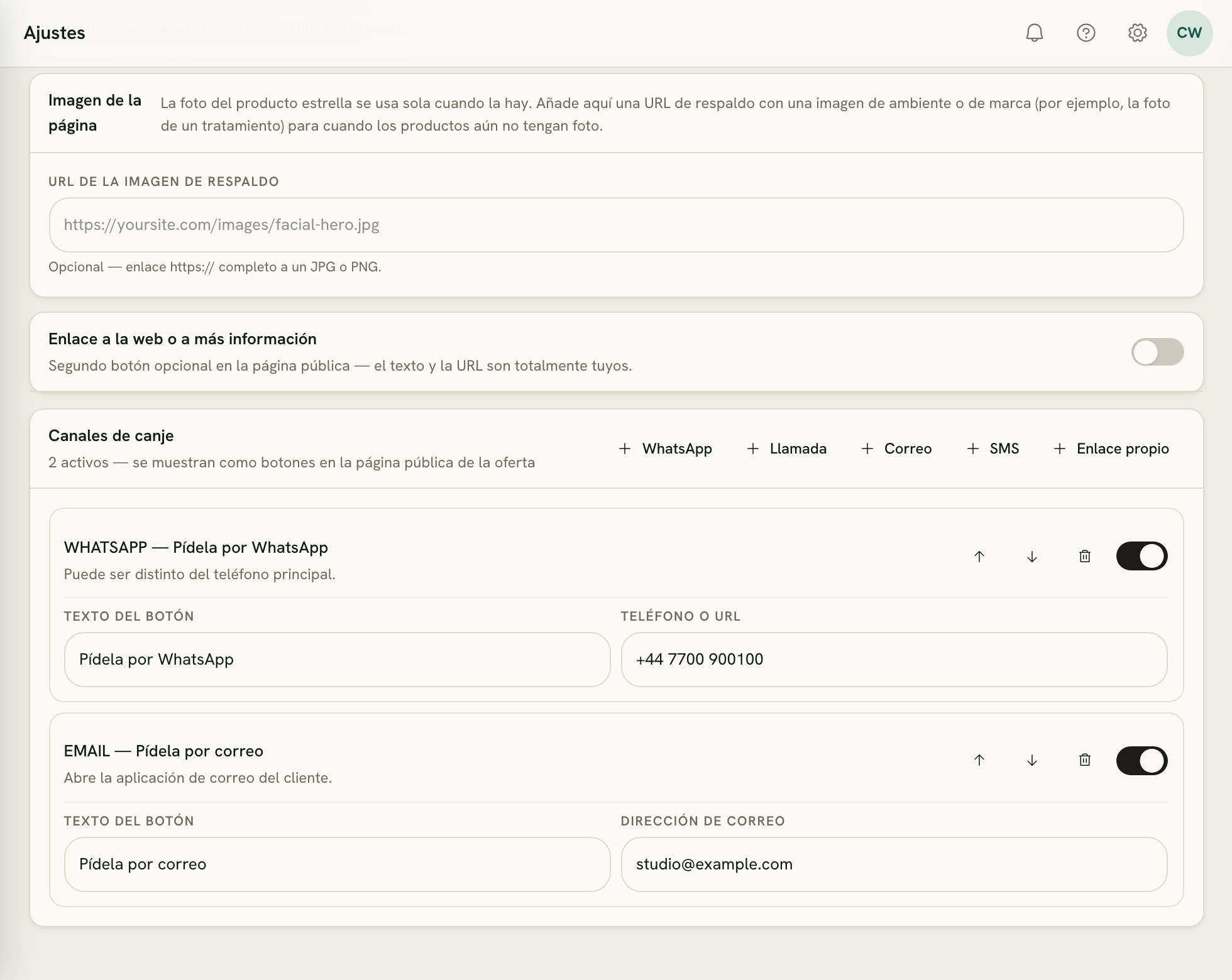 Página de ofertas y vales: la casilla de la imagen de respaldo, el interruptor del enlace a la web y los canales de canje, con un botón de WhatsApp y otro de correo