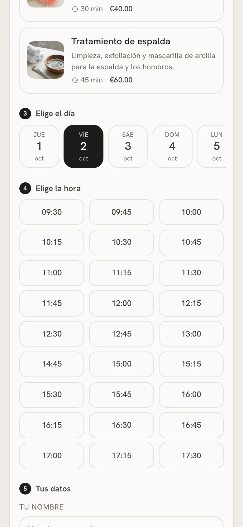 La página de reserva online de citas de una tienda en el móvil, con horas libres para un tratamiento.