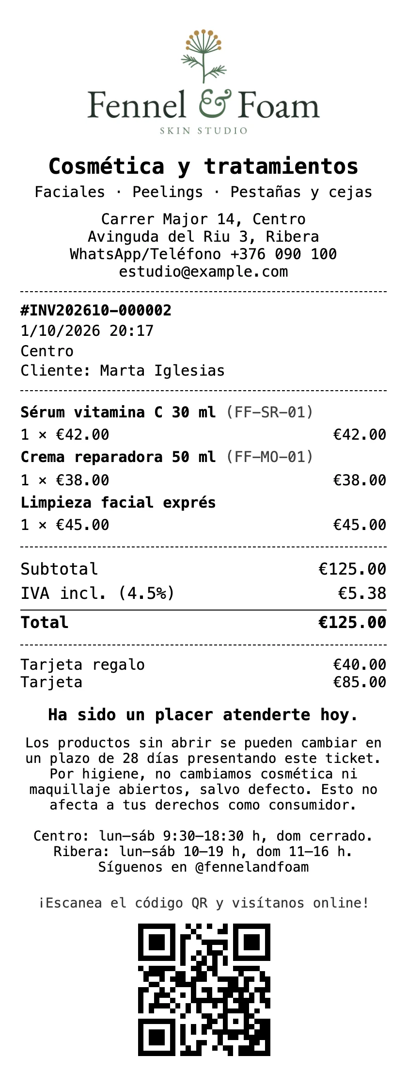 Un ticket impreso con Zero POS, con el logo de la tienda, dos productos, un facial, los pagos y un código QR.